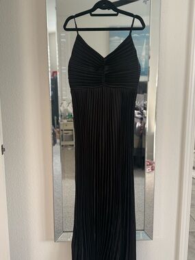 Petal & Pup | Dresses | Nwt Petal Pup Naira Pleated Maxi Dress | Poshmark